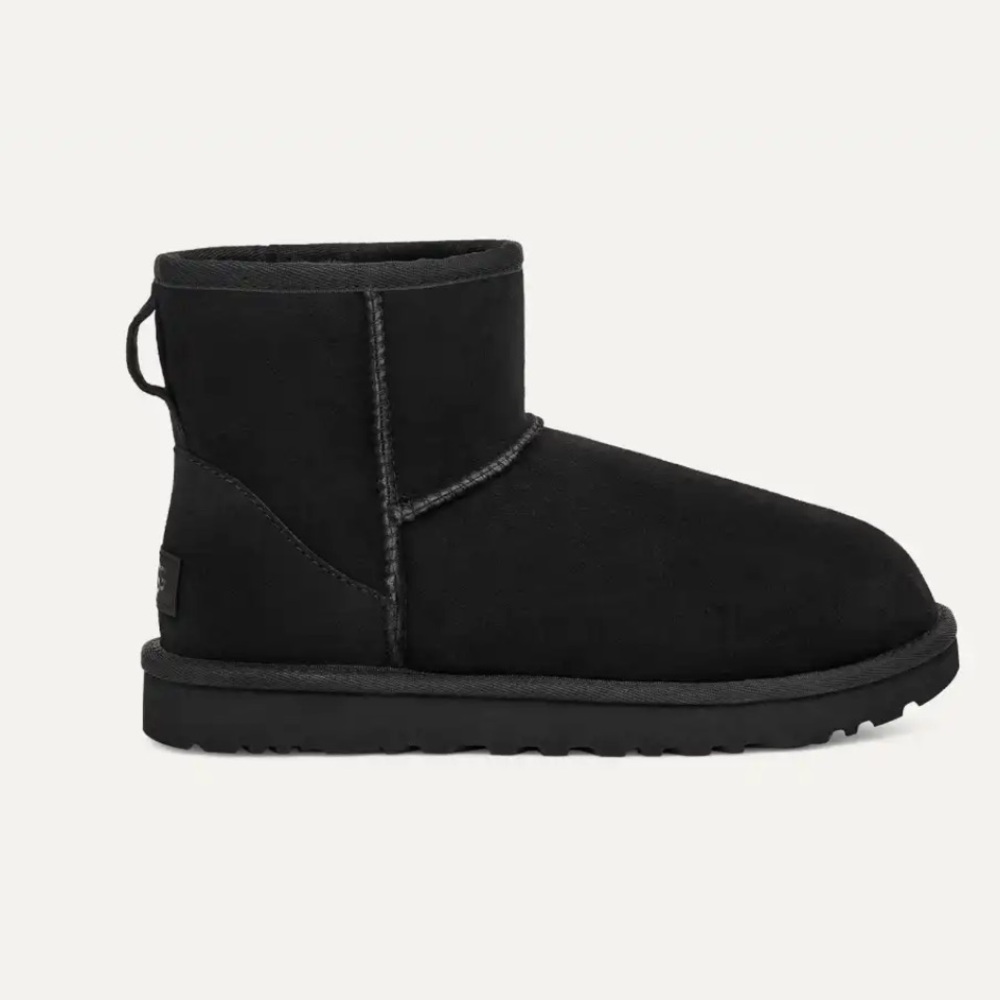 Ugg classic mini boot